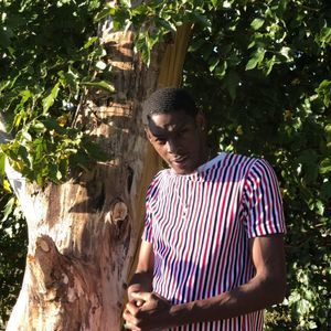 Meet your Posher, Deandre